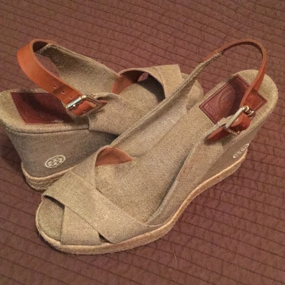 Tory Burch sling back wedges - Picture 3 of 4